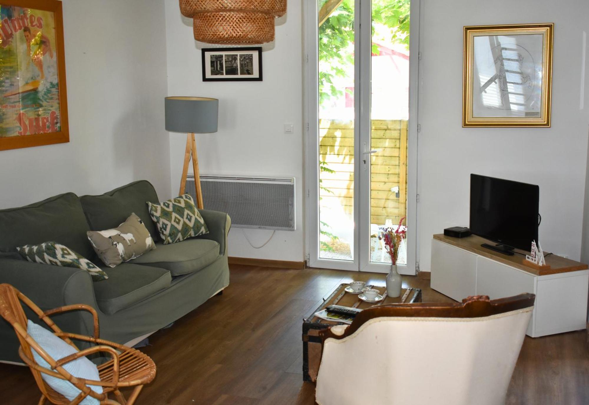 Villa Regis - Jardin-Parking-Wifi-Equipe بايون المظهر الخارجي الصورة