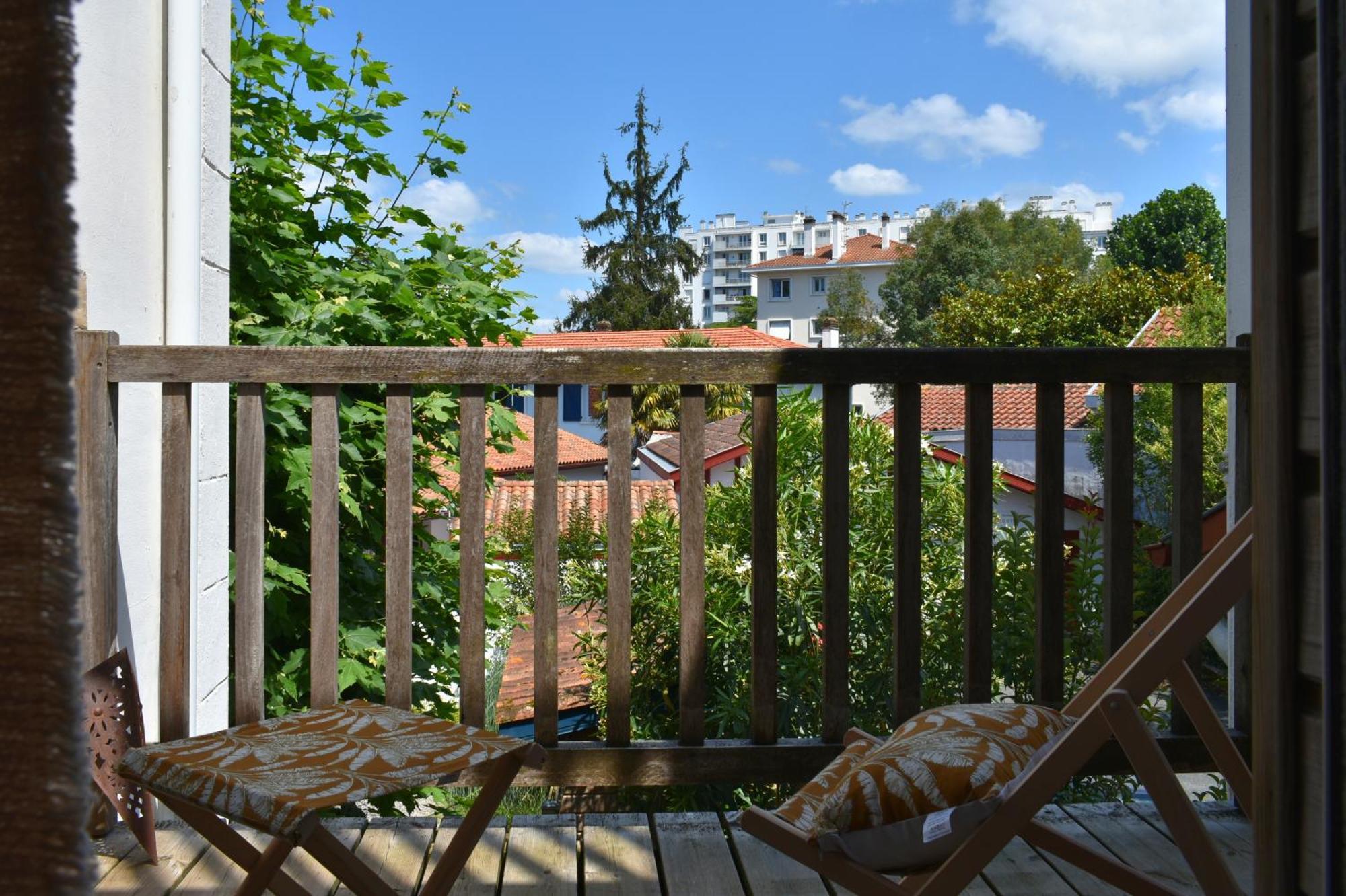 Villa Regis - Jardin-Parking-Wifi-Equipe بايون المظهر الخارجي الصورة